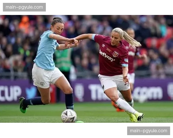 英超联盟面临公关危机 如何回应俱乐部投诉成难题